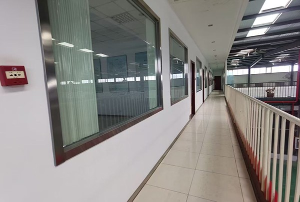 金马工业区仓库